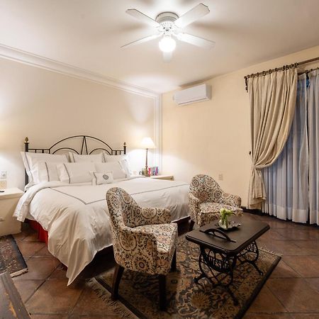 Villa Ganz Boutique Hotel Гвадалахара Экстерьер фото
