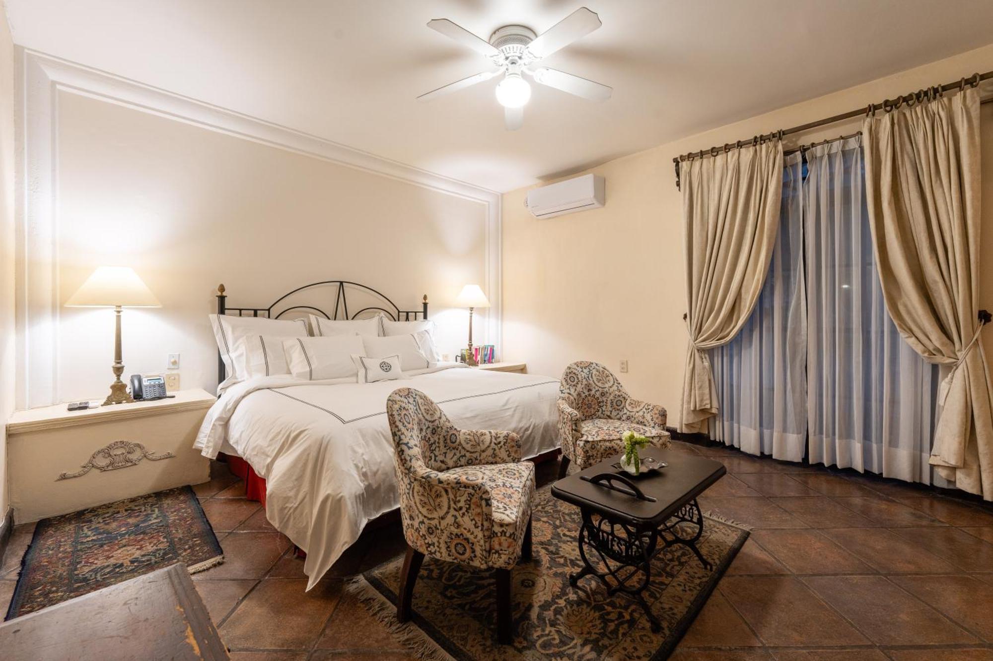 Villa Ganz Boutique Hotel Гвадалахара Экстерьер фото