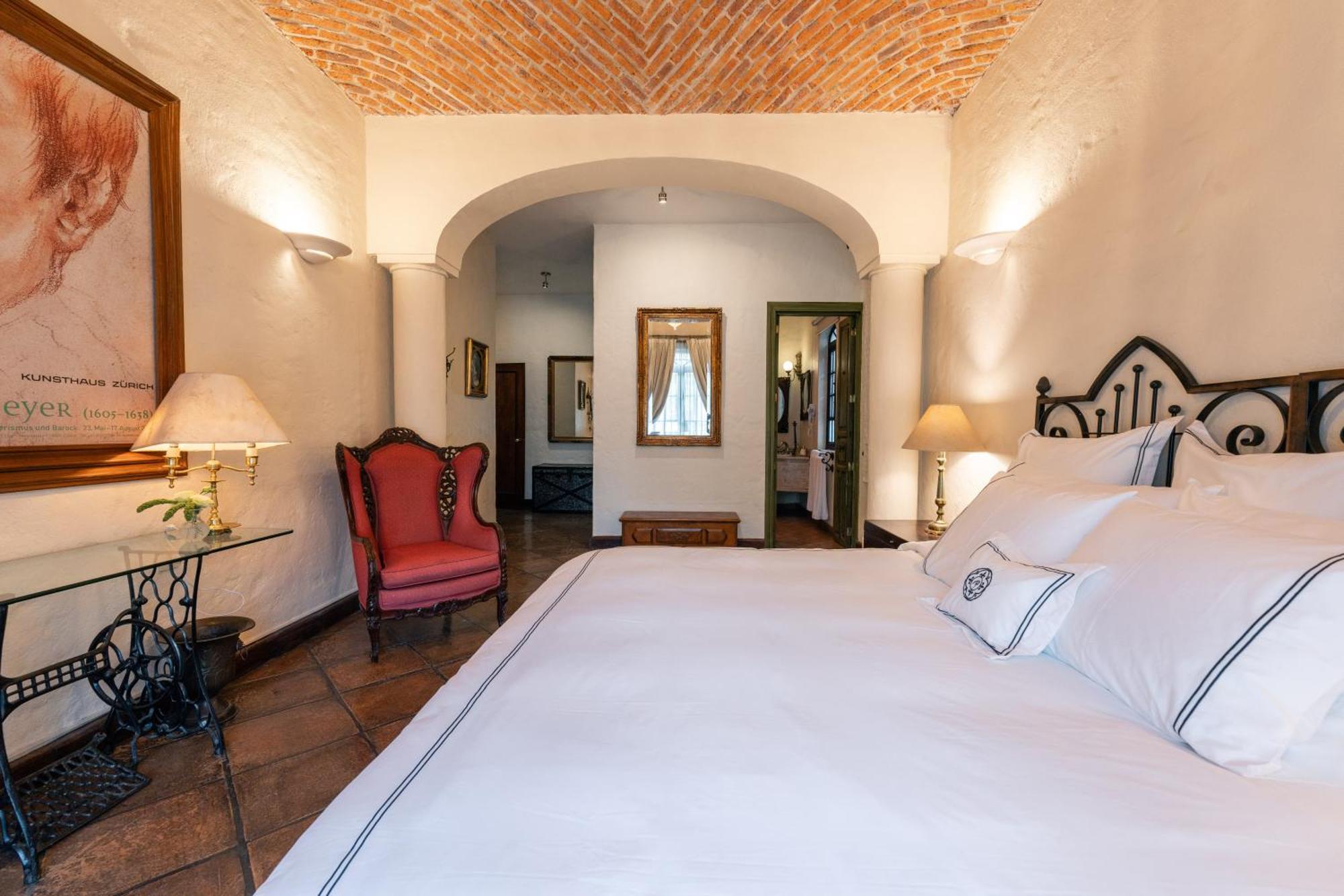 Villa Ganz Boutique Hotel Гвадалахара Экстерьер фото