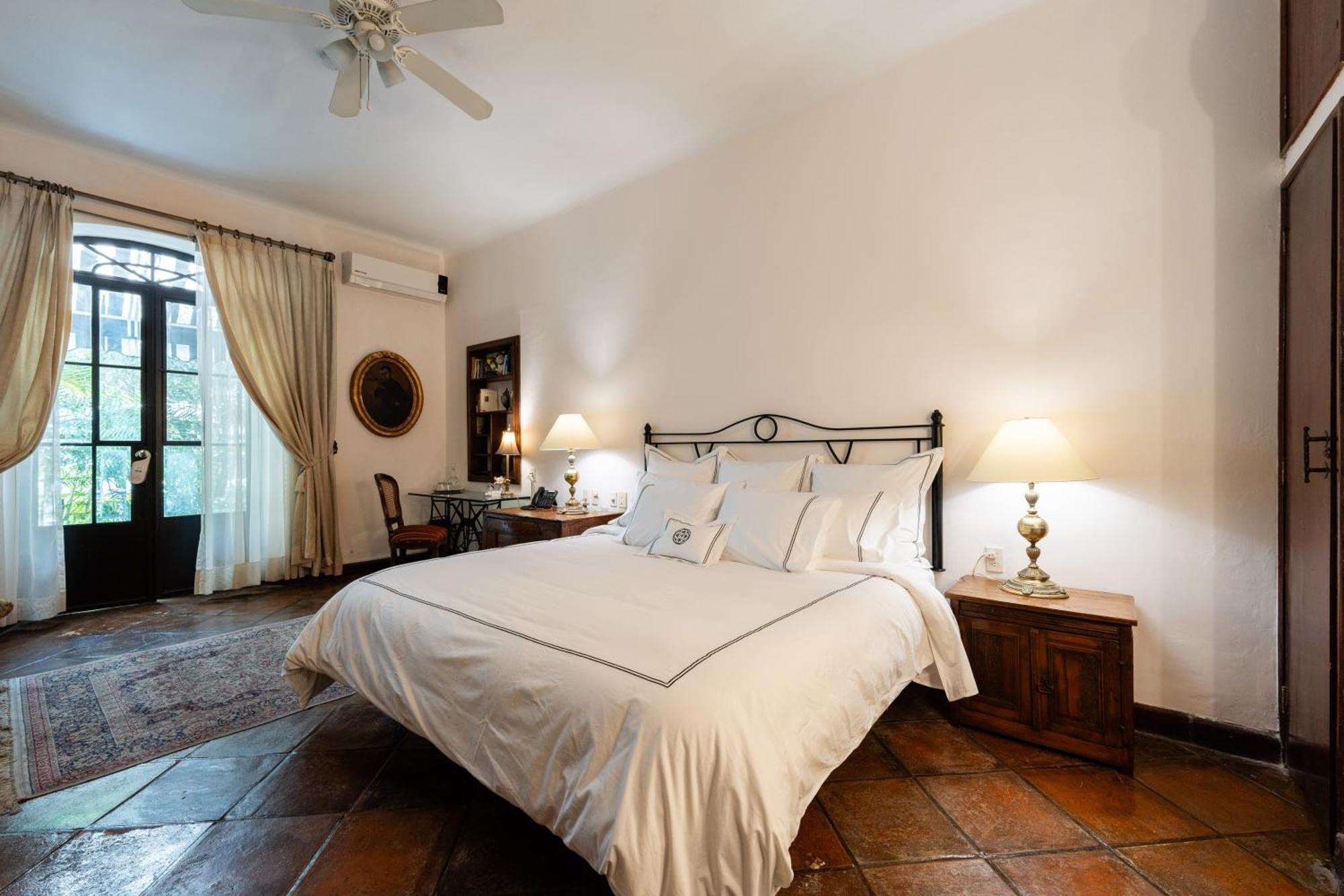 Villa Ganz Boutique Hotel Гвадалахара Экстерьер фото