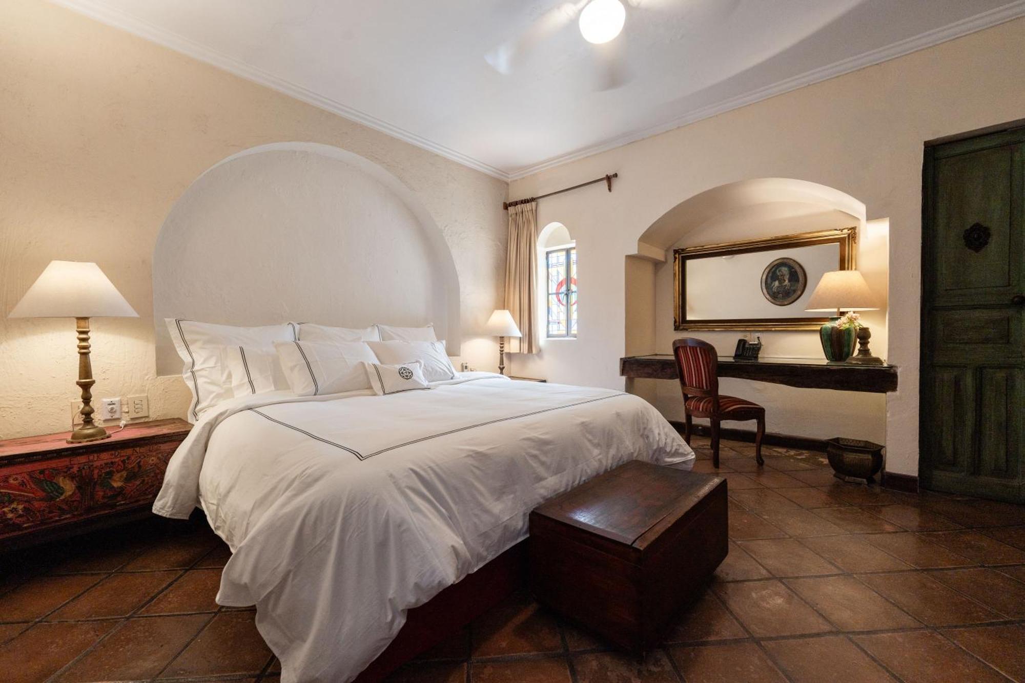 Villa Ganz Boutique Hotel Гвадалахара Экстерьер фото